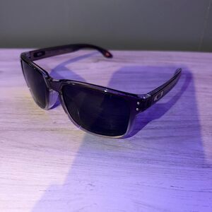Oakley Men's Black and Silver Sunglasses